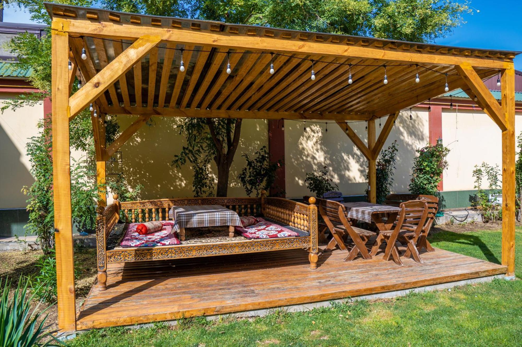 Chinor Garden Hotel - Free Airport Pick-Up And Drop-Off Taškent Exteriér fotografie