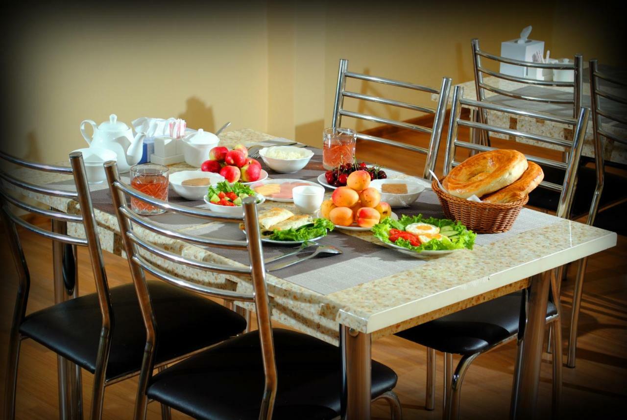 Chinor Garden Hotel - Free Airport Pick-Up And Drop-Off Taškent Exteriér fotografie
